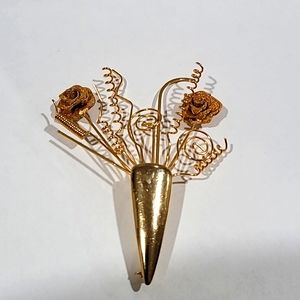Vintage Brooch Gold Flowers in Vase